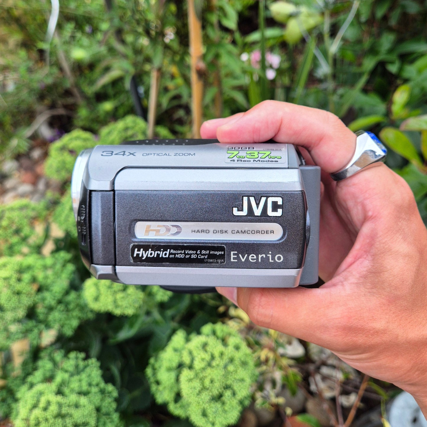 JVC Everio GZ-MG132
