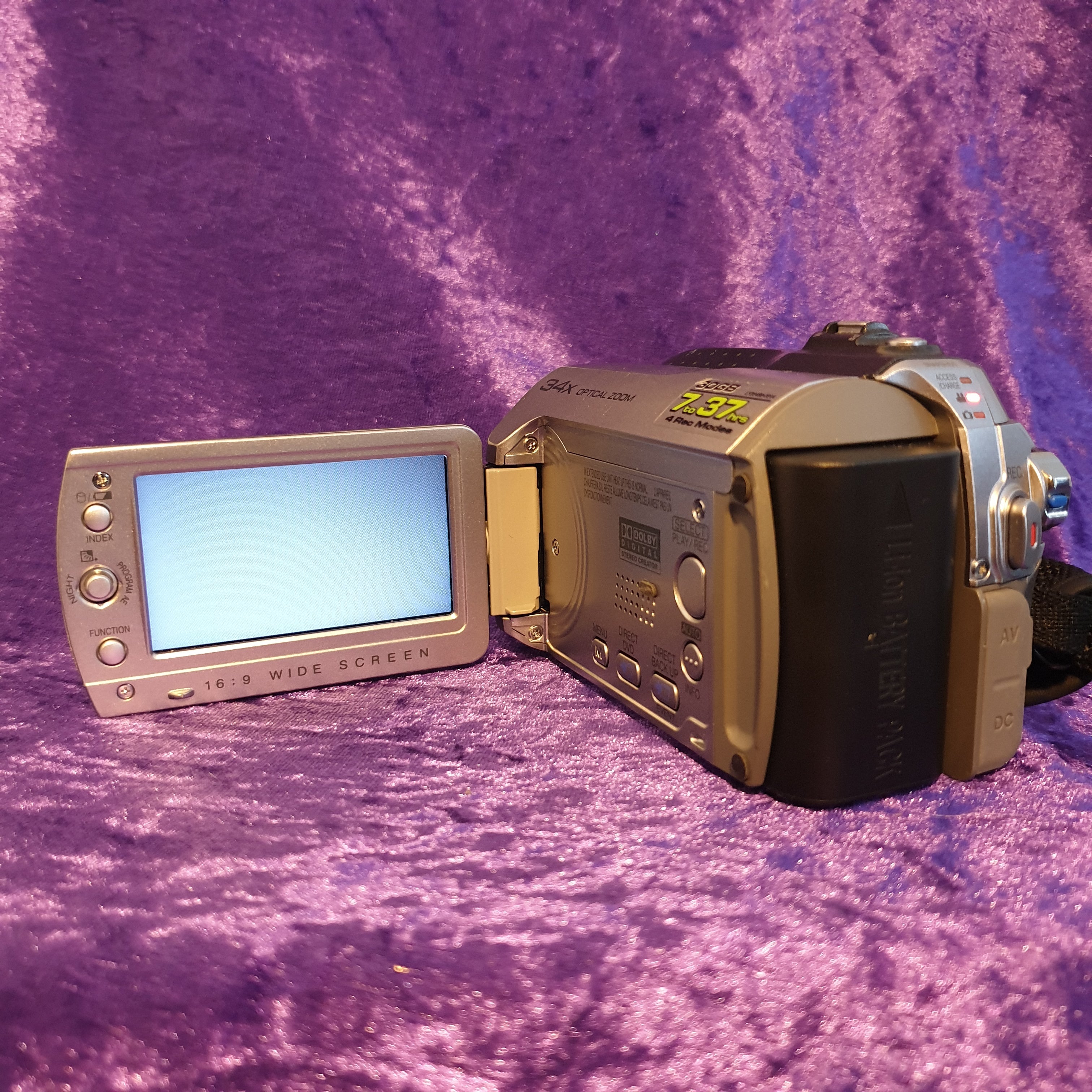 JVC Everio GZ-MG130e