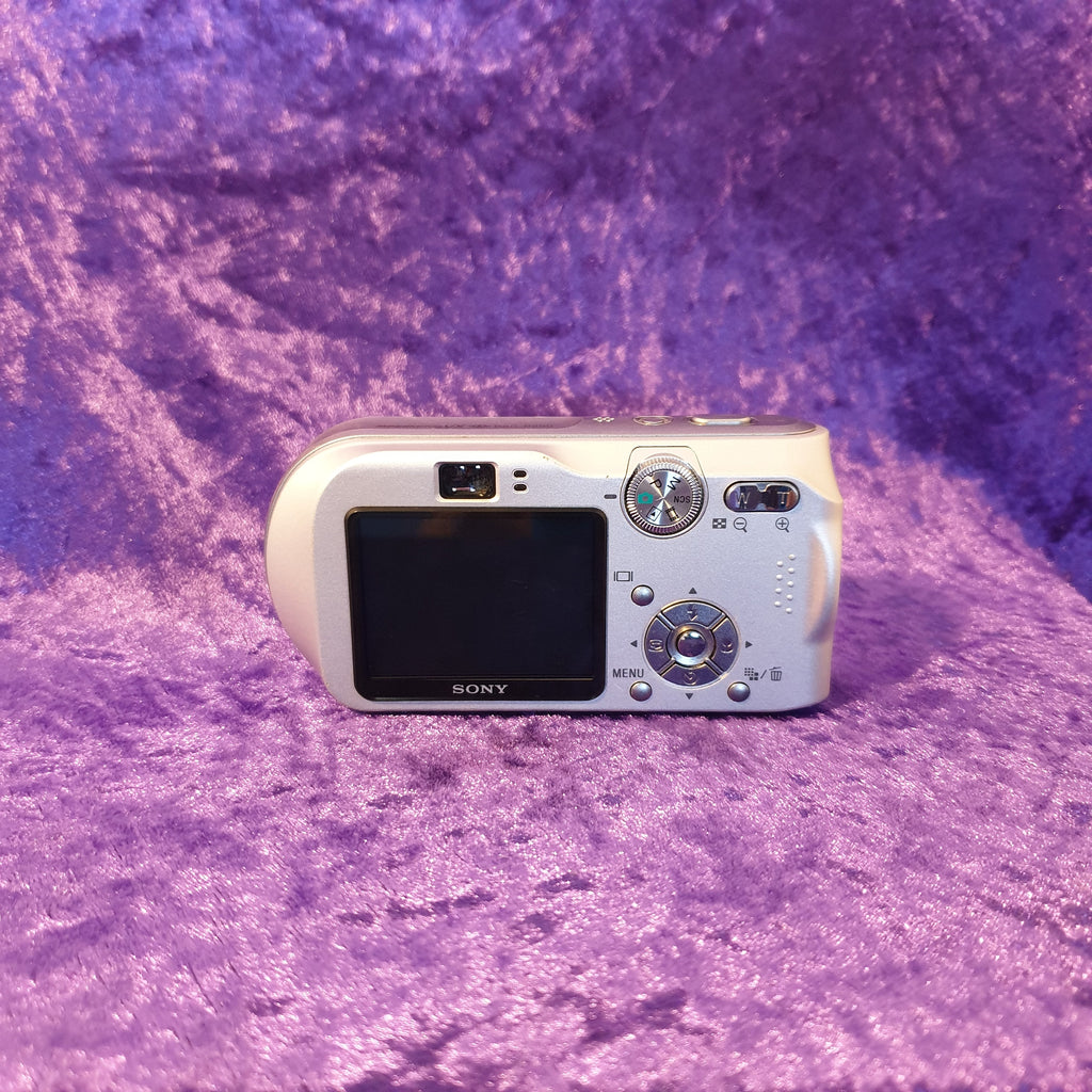Sony Cybershot DSC-P200