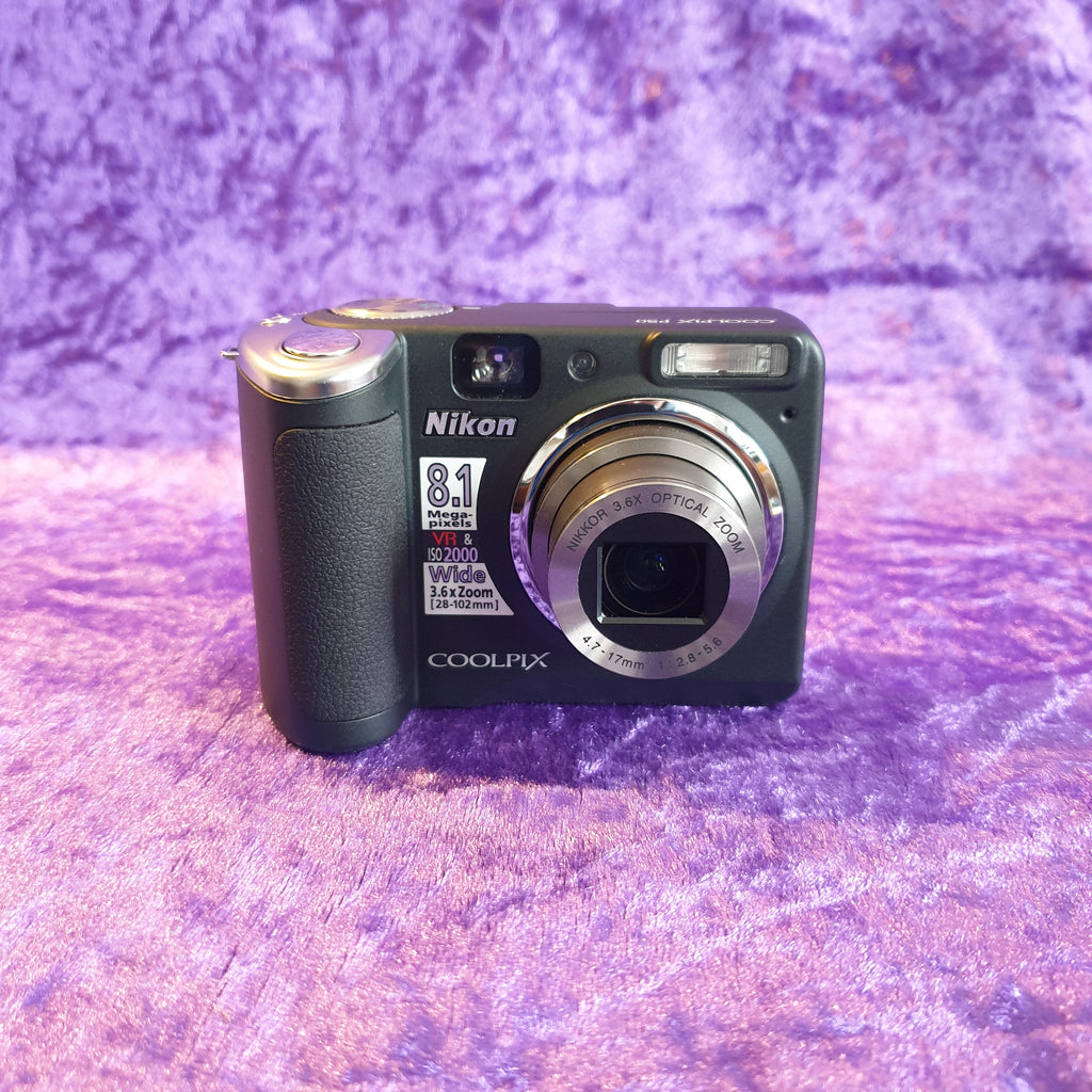 Nikon Coolpix P50