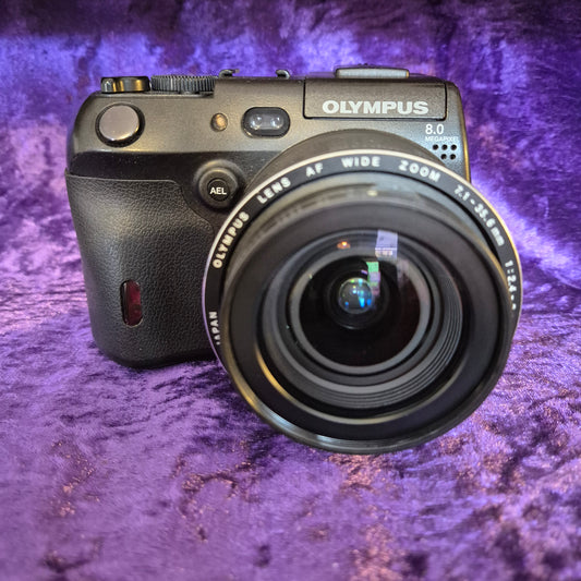 Olympus C-8080